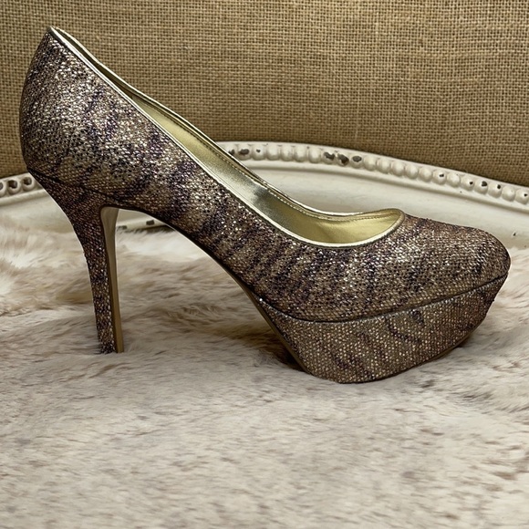 Nine West | Mendoza Platform Pump Shoe - Picture 5 of 10
